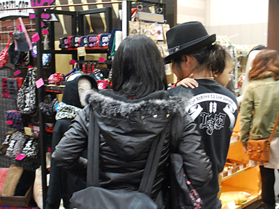 これも正面写真が欲しかったぁ