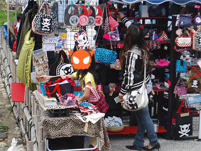 亀甲縛りのストラップを多数所持してました!