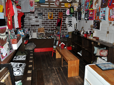 月曜日は元に戻す作業から1日が始まります 386)明日開催の「まちなかマルシェ」の準備をしてた話