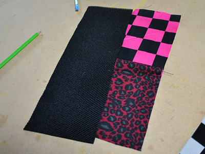 試作なので布はなんでもおk 396)携帯ポーチみたいなのを作り始めてみる話