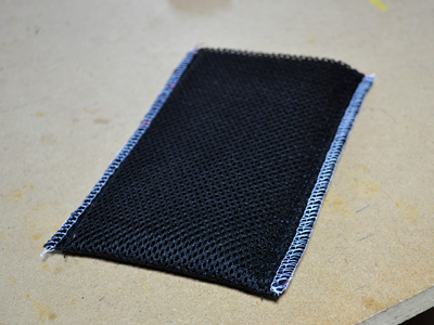 これはこれで見栄えがよい 396)携帯ポーチみたいなのを作り始めてみる話