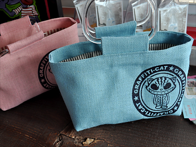 夏っぽいな 423)肩こりが激しいけど、誰もマッサージしてくれないって話