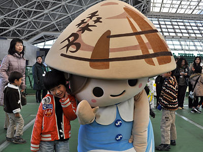 110129@四日市ドームのイベント 439)結局のトコロ、グラ猫でゆるキャラってどーなの?って話