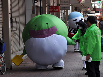 2012年のエキサイトバザールかなぁ 439)結局のトコロ、グラ猫でゆるキャラってどーなの?って話