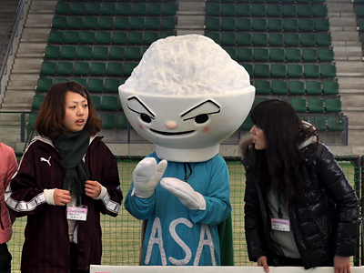 110129@四日市ドームのイベント 439)結局のトコロ、グラ猫でゆるキャラってどーなの?って話