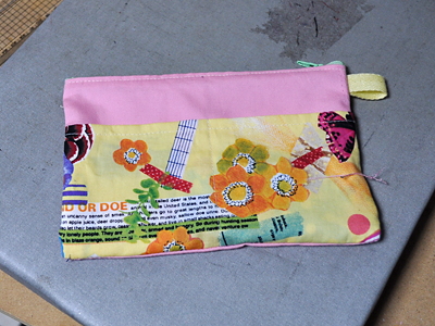 色がすごいな 442)ポーチの制作を開始したって話