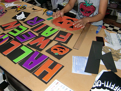 工作!? 443)そろそろハロウィンの準備しないとなーって話