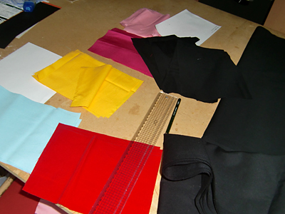 布だけでいうと5個分もないかも 443)そろそろハロウィンの準備しないとなーって話