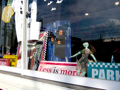 445）普通のお店では、ハロウィングッズの販売は9月かららしいよって話