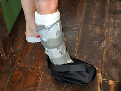 痛々しいですけど、思わず「スキー靴?」とかって思っちゃった 452)本日はリアル店舗営業日・・・なんと!って話