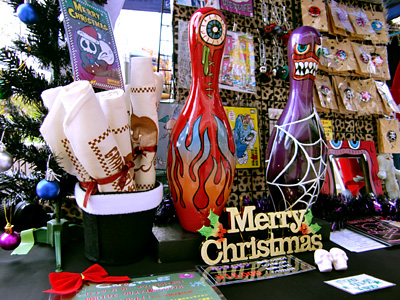 クリスマスプレゼントも設置中