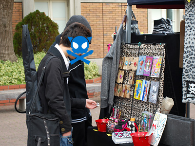 早く大きくなってグラ猫宣伝してね!