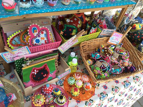 カルメングッズ