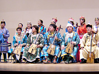 モンゴルの歌・踊り・馬頭琴のコンサートの様子3