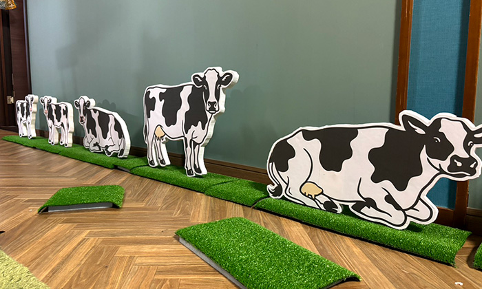 スタイロに貼った牛