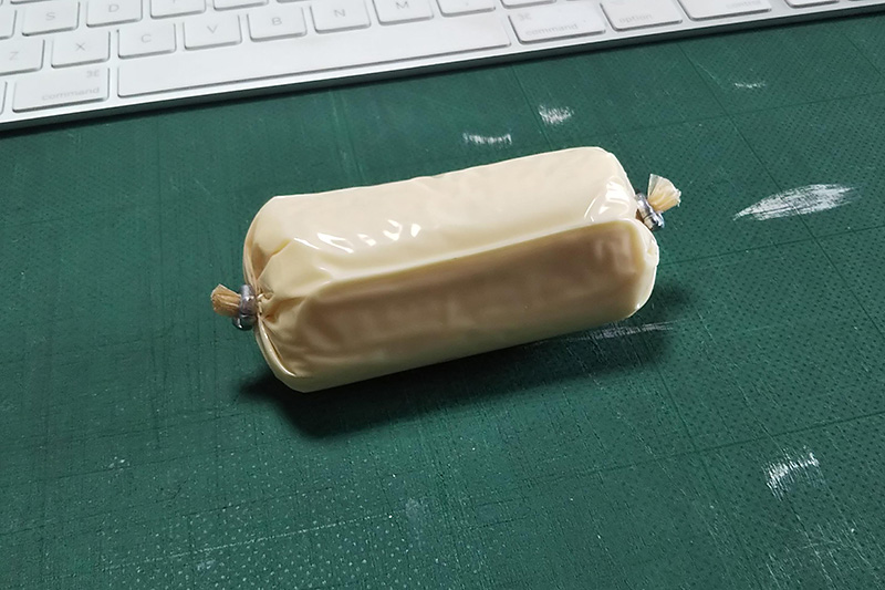 すげー黄ばんでる